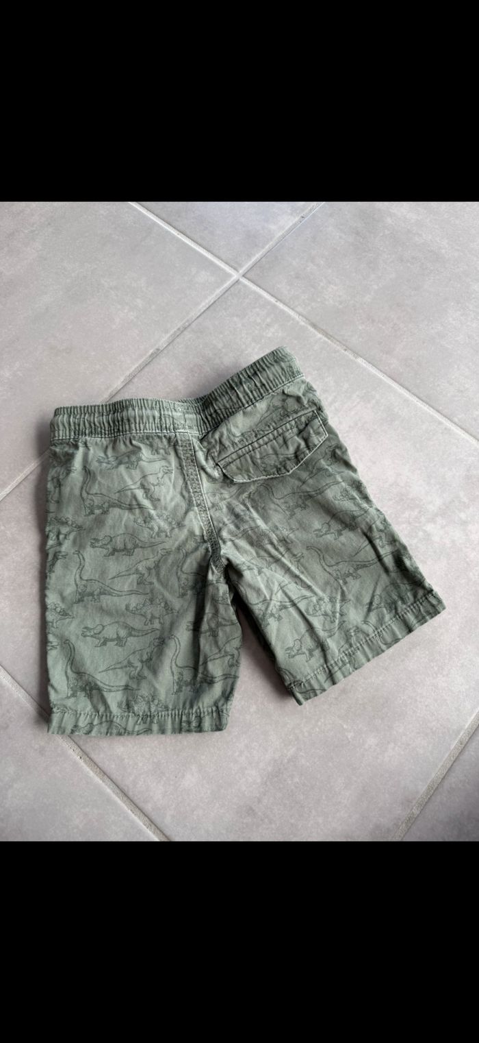 Short dinosaure 3 ans - photo numéro 7