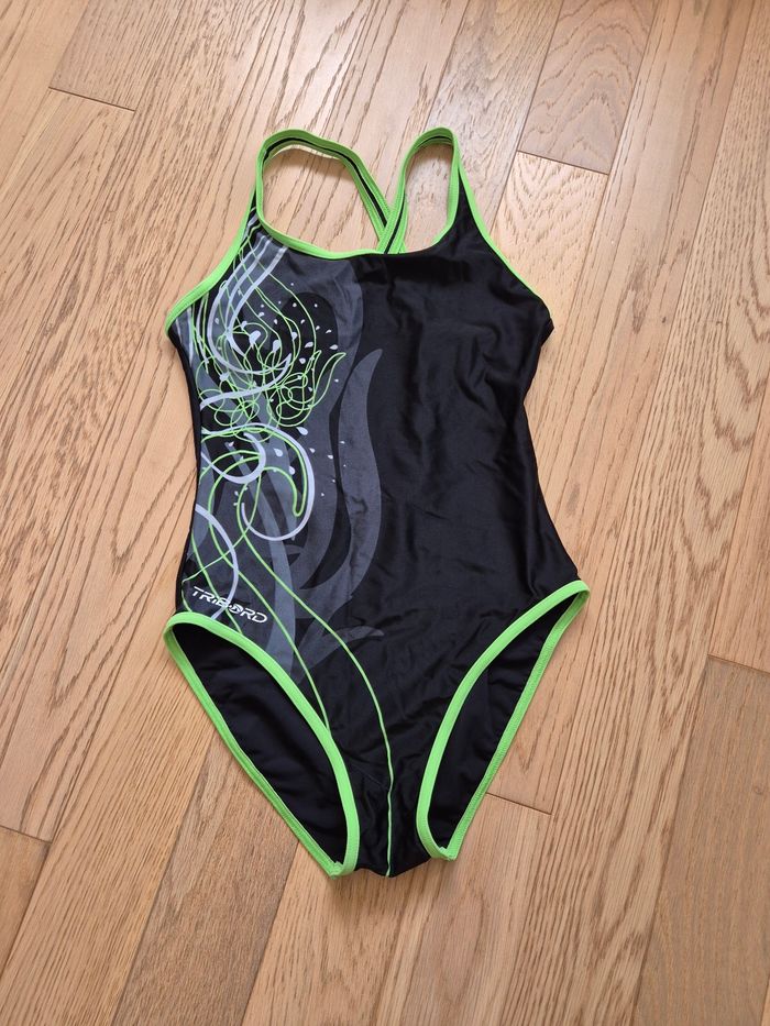 Maillot de bain 1 pièce Tribord, TBE 🏖 - photo numéro 1
