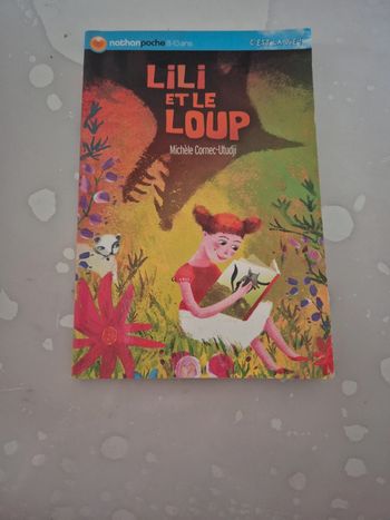 Livre lili et le loup