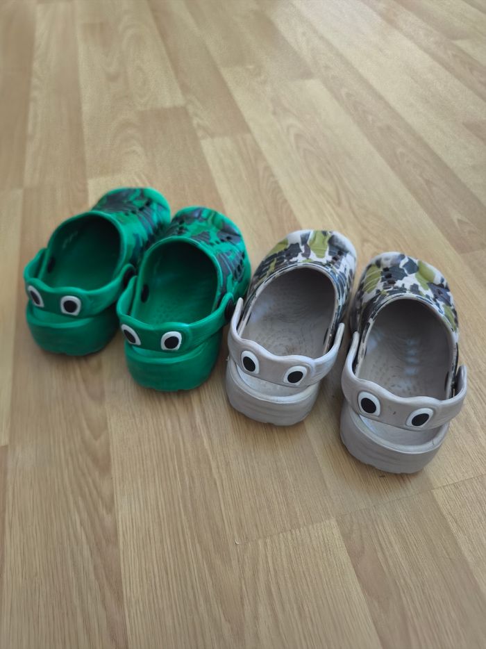 Lot 4 paires de crocs et tongs - photo numéro 7