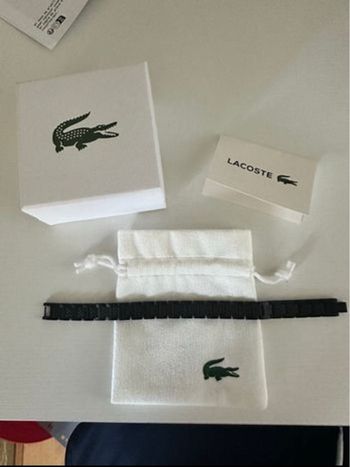 Bracelet Lacoste noir jamais porté 