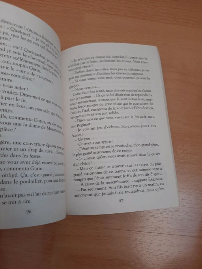 Livre Garin Trousseboeuf l'inconnu du donjon - photo numéro 2
