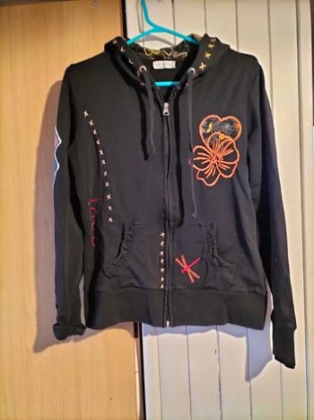 Veste à capuche cache -cache