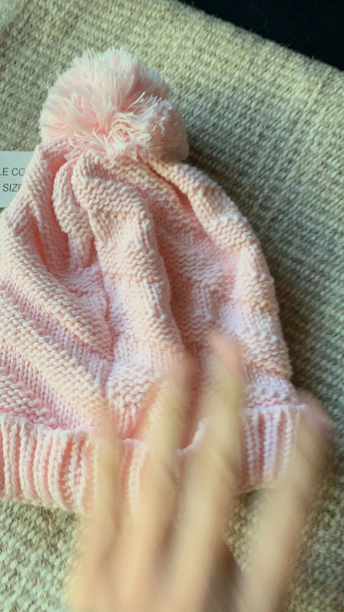 Lot bonnet fille rose 6 mois à 2 ans idée cadeau - photo numéro 4