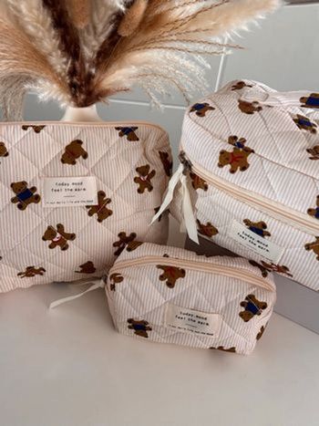 3 trousses de toilette pour enfant/ bébé  avec nounours