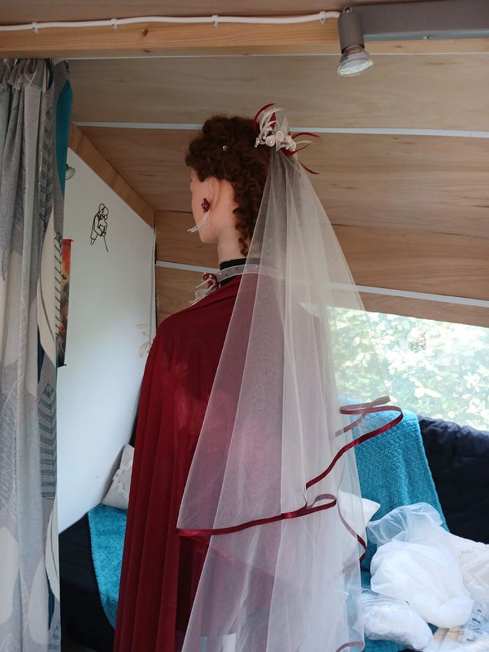 Voile aux mains - photo numéro 2
