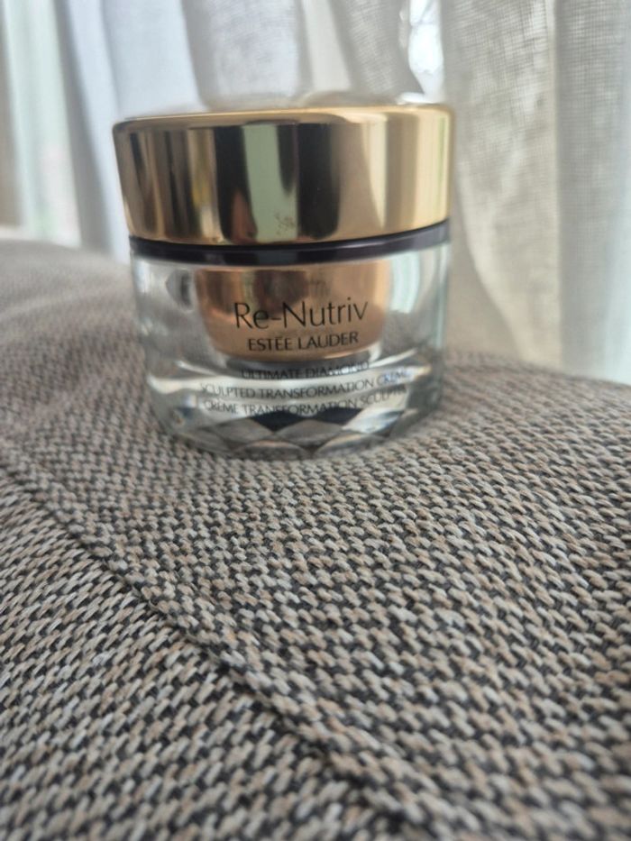Estee lauder 50ml re nutriv creme transformation sculptée - photo numéro 3