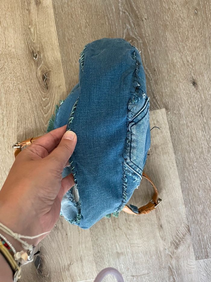 Petit sac à main en jean rond - photo numéro 4