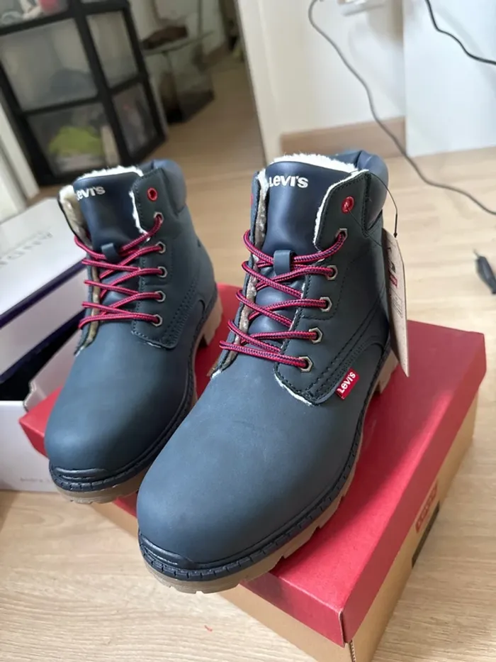 Magnifiques bottines Levi’s neuves avec étiquette pointure 36 - photo numéro 5