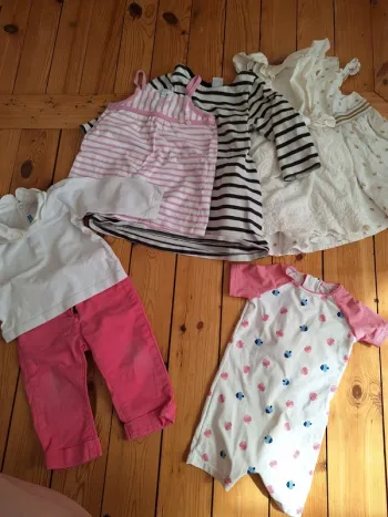 Lot 12 mois fille jacadi petit bateau