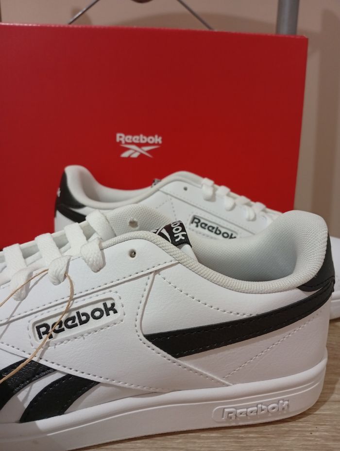 Baskets Reebok neuves - photo numéro 2