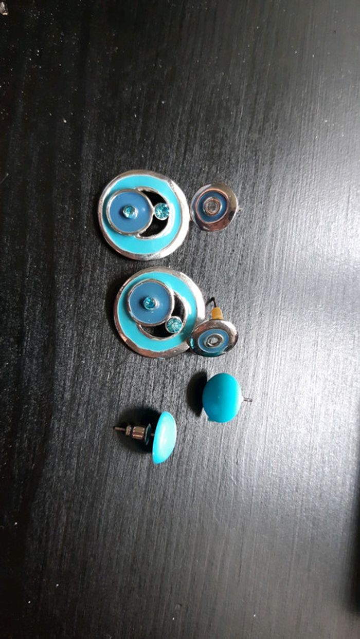 Lot 2 paires de boucles d'oreilles