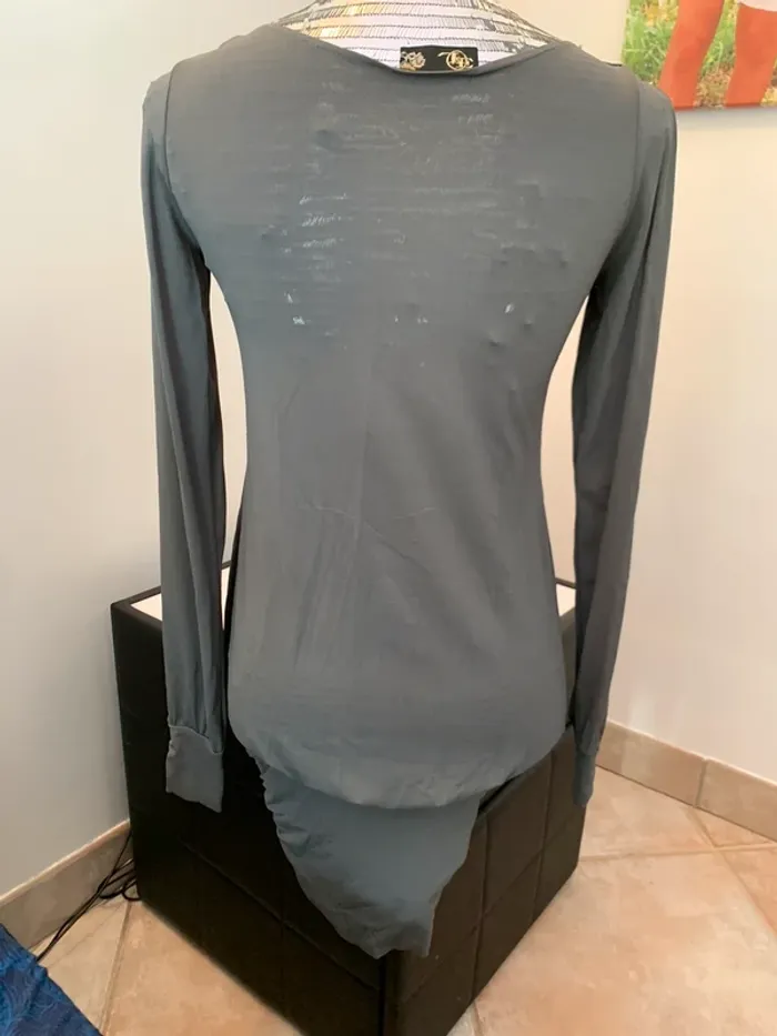 Robe avec bijoux taille 38 - photo numéro 4