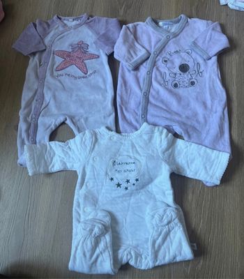 Lot 3 pyjamas velours 1mois