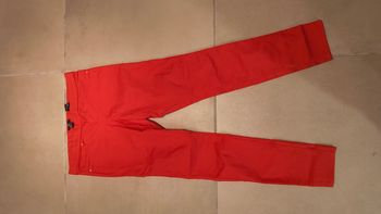 Jean stretch droit rouge avec taille élastique comme neuf