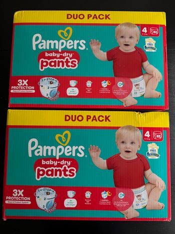 164 couches Pampers pants taille 4