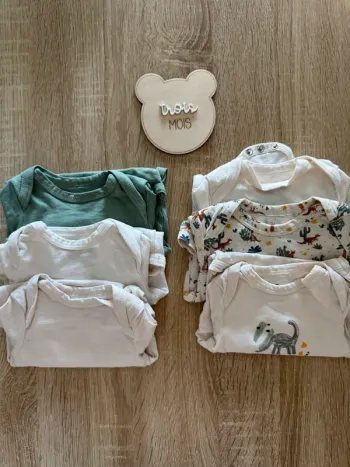 Bodies manches longues - Taille 3 mois