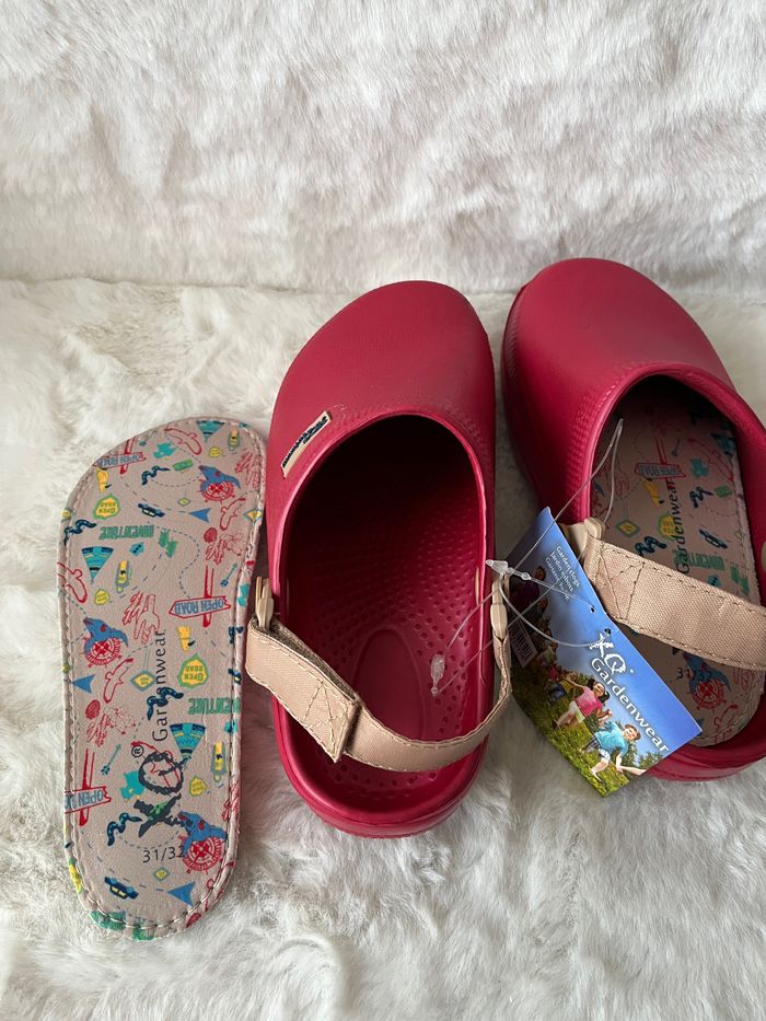 Sandales, sabots roses framboises 31/32 - photo numéro 4