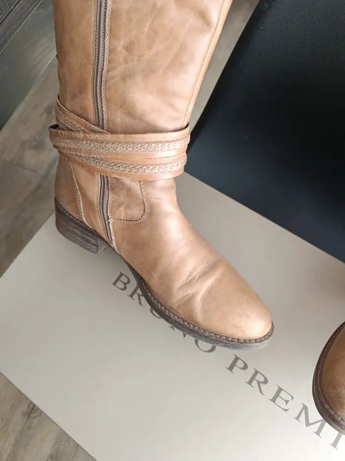 Pas de vinted go svp Bottes - photo numéro 8