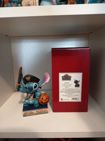 Figurine stitch pirate Disney traditions neuve