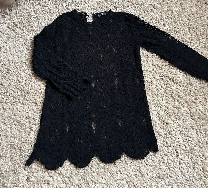 Haut dentelle manches 3/4
