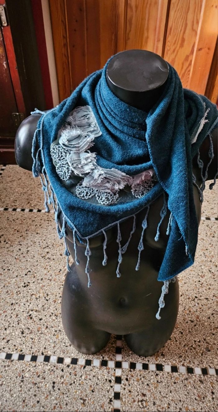 Châle pour femmes - photo numéro 2