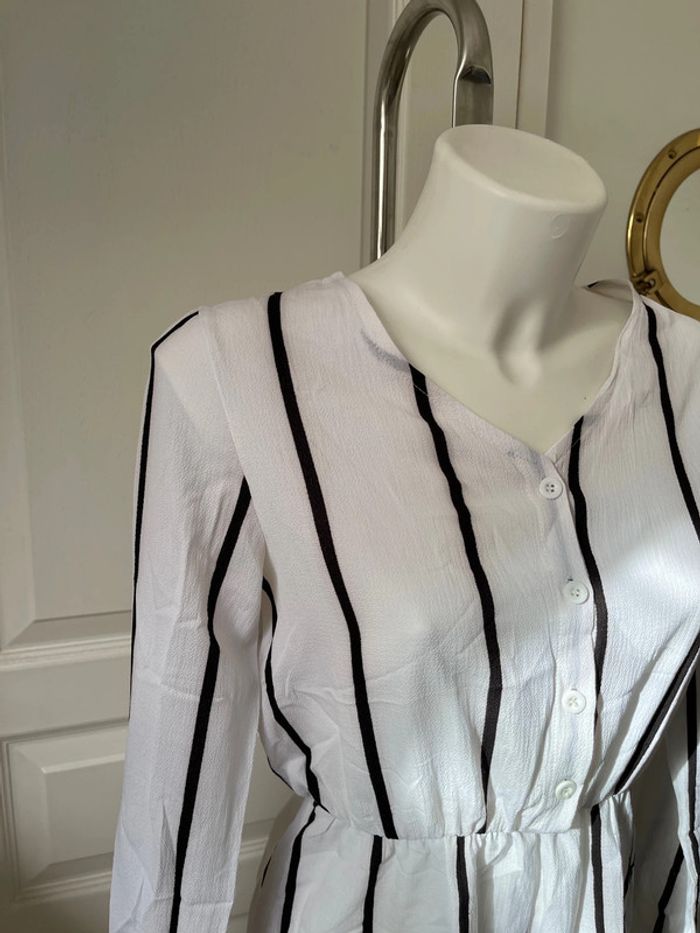 Combinaison short à rayures - photo numéro 3