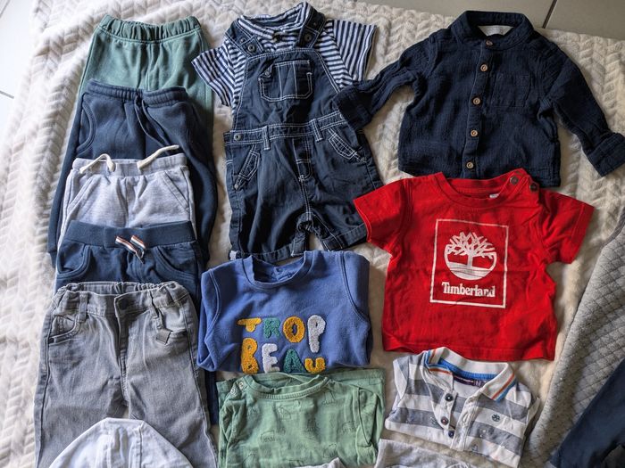 Lot de vêtements garçon ( 18 pièces) - photo numéro 4