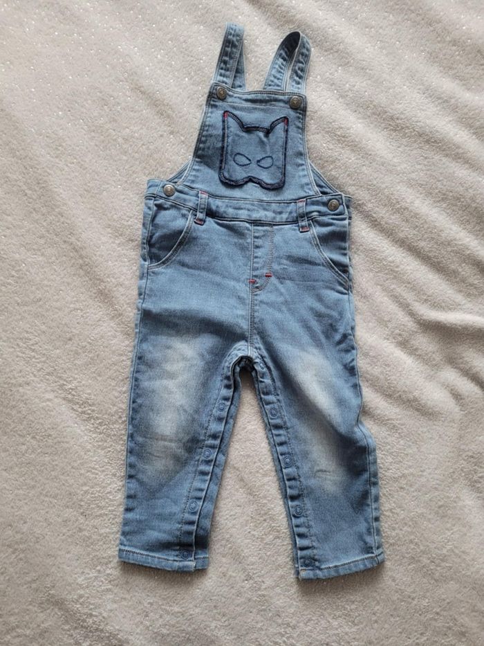 Salopette en jean 18 mois.