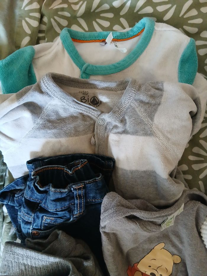 Lot vêtements 12mois - photo numéro 4