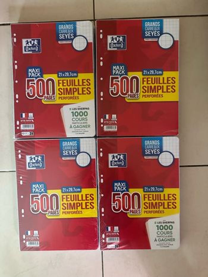 Quatre. Paquets feuilles simples et quatre paquets feuille double.4000 feuilles