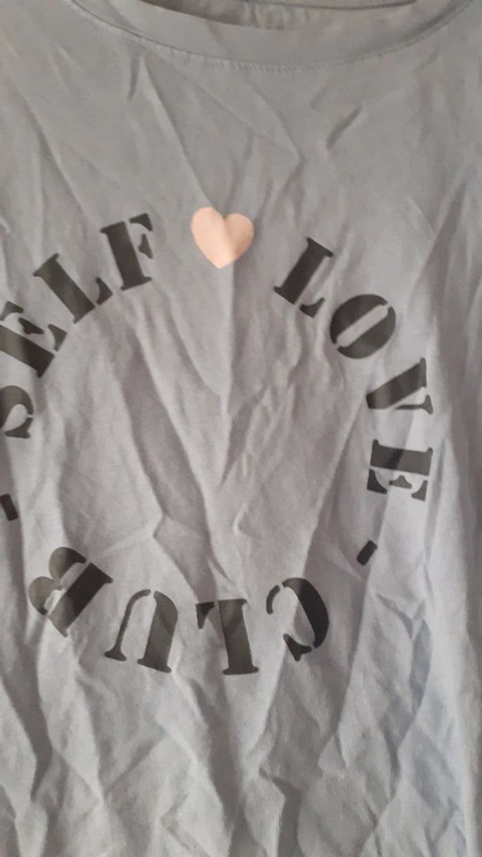 Tee-shirt - photo numéro 2