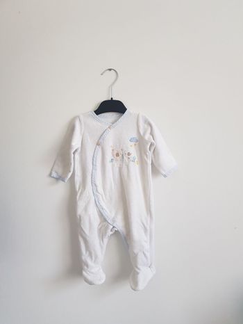 Pyjama en velours taille 3 mois