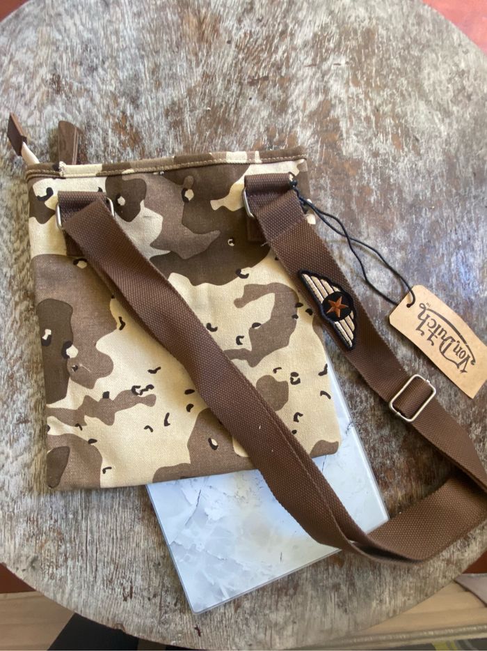 Sac a bandoulière Von Dutch - photo numéro 4