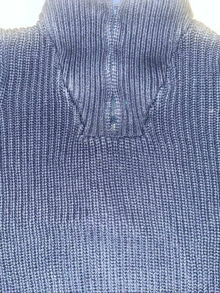 Pull bleu marine - photo numéro 2