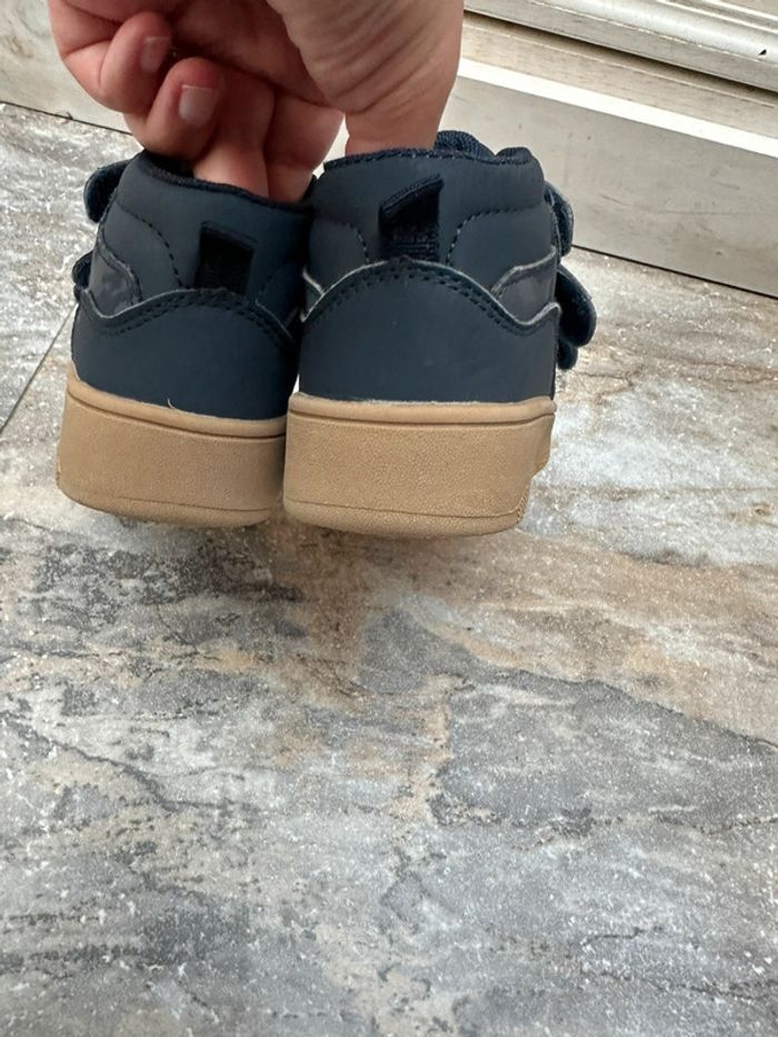 Basket Primark bleu marine 24 - photo numéro 8