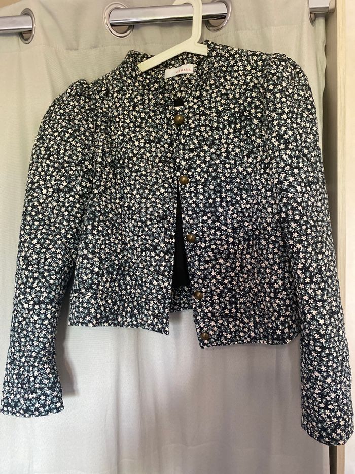 Veste courte fleurie - photo numéro 2