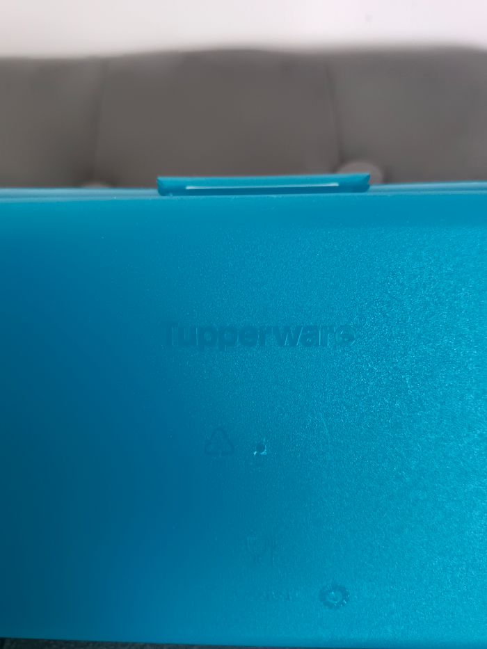 Boîte Tupperware - photo numéro 3