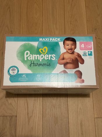 Paquet de 78 couches Pampers Harmonie - Taille 4 (9/14 kg)
