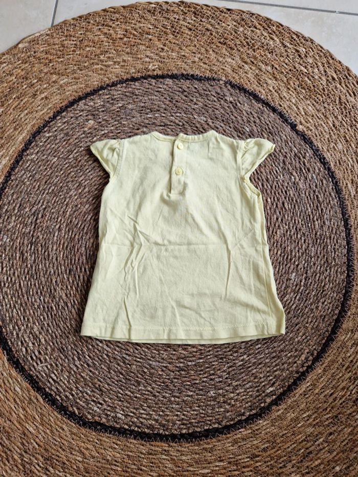 Joli tee-shirt manches courtes taille 6 mois - photo numéro 2