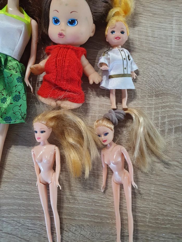 Lot poupées - photo numéro 4