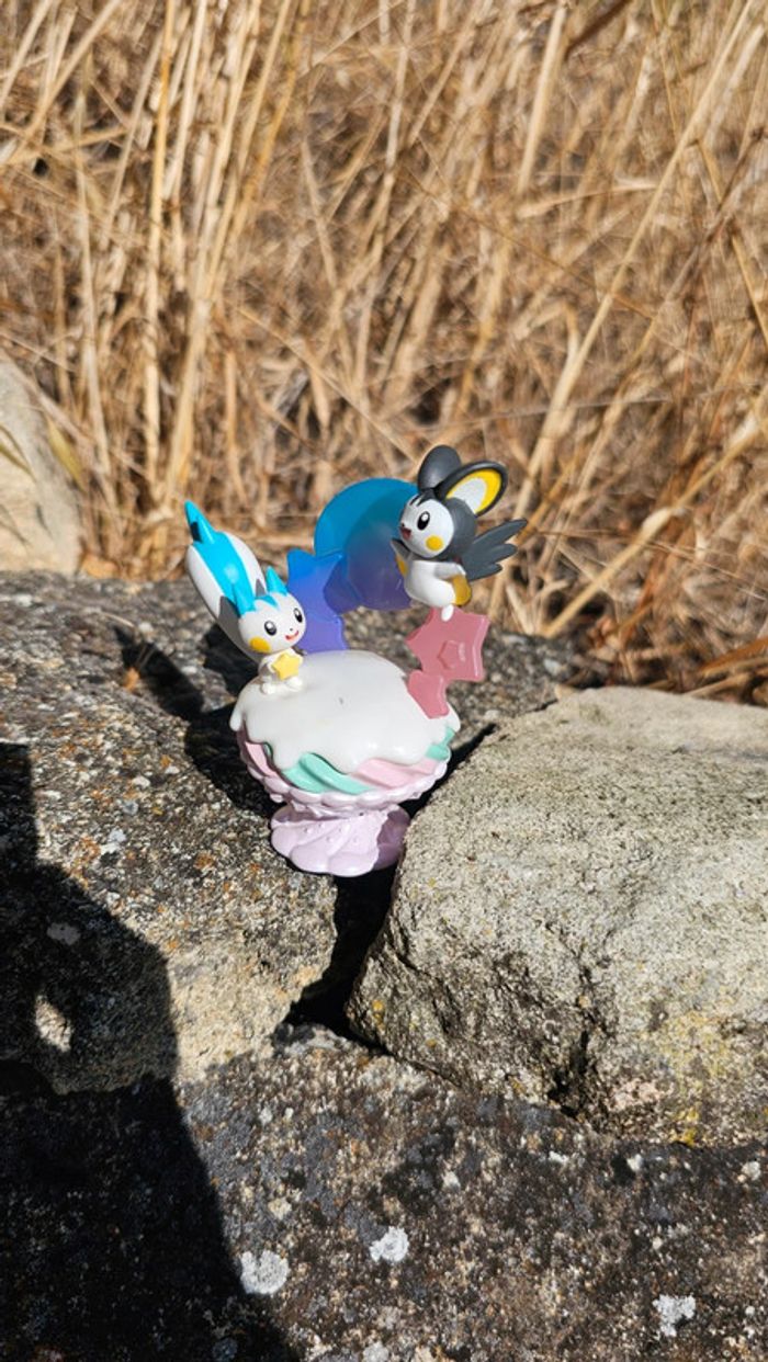 Super figurine Pokemon pachirisu et emolga - photo numéro 8