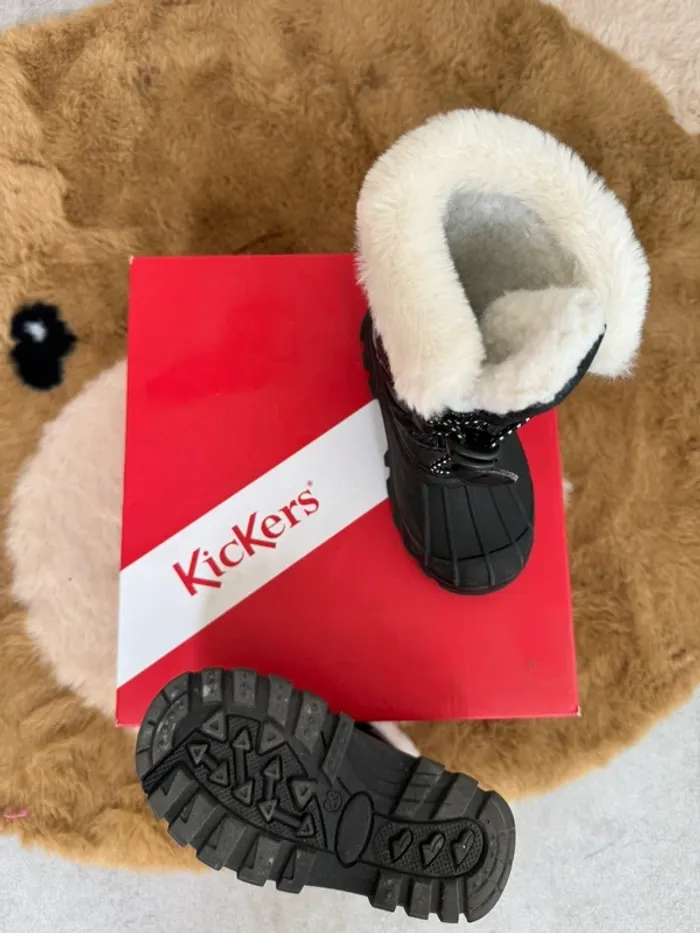 Botte hiver kickers taille 23 très bon état - photo numéro 2
