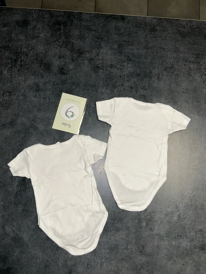 Lot de 4 bodies - photo numéro 4