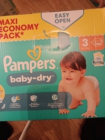 Couches pampers taille 3