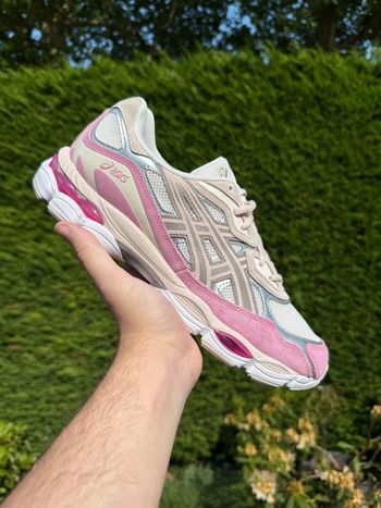 Asics Gel Nyc Strawberry cream / Rose (Taille 44,5)