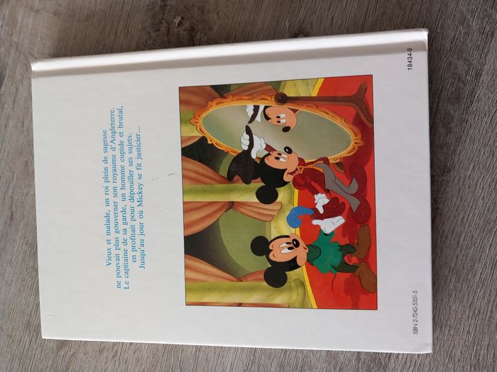 Livre Disney Mickey - Le prince et le pauvre - photo numéro 2