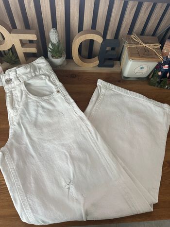 Jeans troués et pattes d’éléphant Zara 9 ans