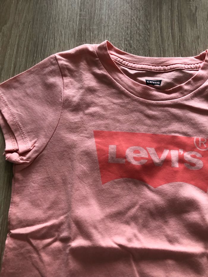 Tee shirt levis 6 and neuf - photo numéro 3