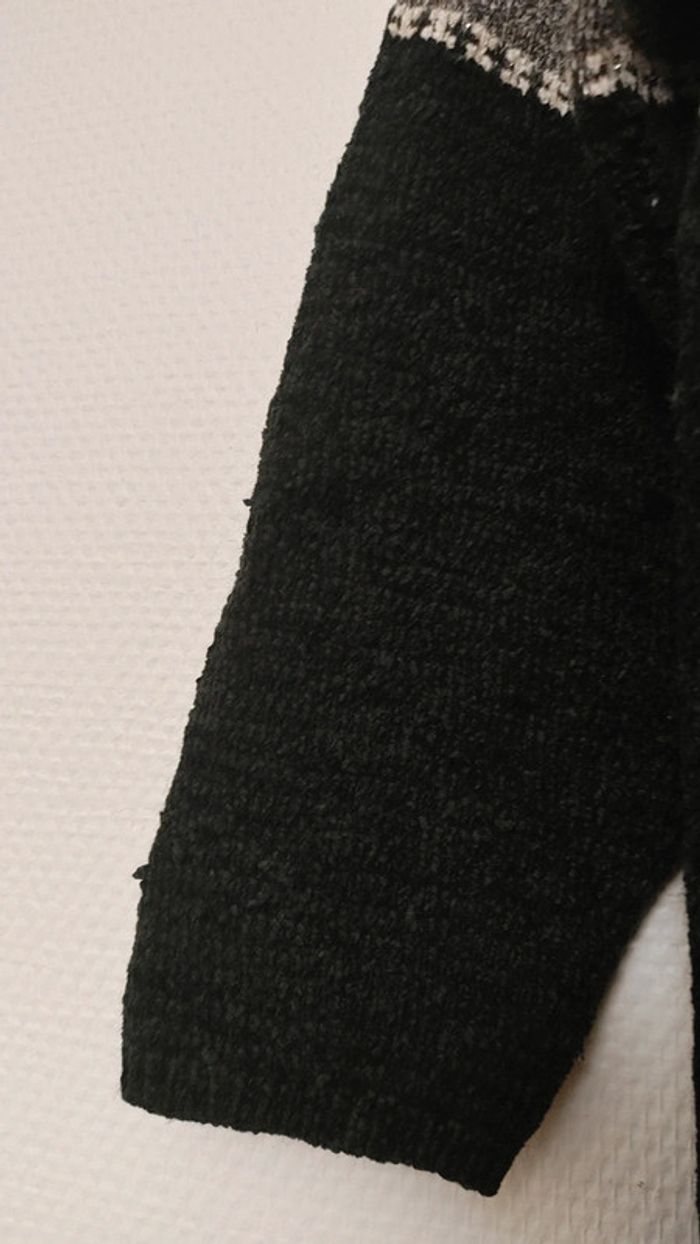 Pull col roulé maille chenille bicolore noir et gris Lisere blanc au milieu mange trois quart - photo numéro 4